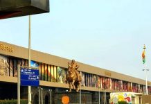 दिल्लीला जाणारे स्पाईसजेट फ्लायर्स थोड्या झोपेनंतर पुण्यात सापडतात, गंतव्यस्थानी 7 तास उशिरा पोहोचतात. पुणे बातम्या