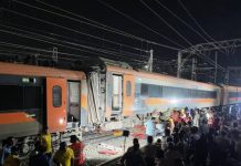 पुण्यात वंदे भारतचा डबा रुळावरून घसरला; कोणालाही दुखापत झाली नाही, सेवा प्रभावित | पुणे बातम्या