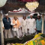 हजरत शाहदावल बाबा र.है. दर्गाह येथे रोशन बेग कर्नाटक मंत्री यांची भेट