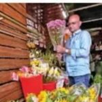 मदर्स डे भेटवस्तू पुष्पगुच्छांकडून दररोजच्या ताणतणाव कमी करण्याकडे बदलतात. पुणे बातम्या
