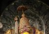 तुळजाभवानी मंदिरात मौल्यवान प्रसादाची वर्दळ दिसते
