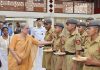 8 व्या CPC पॅनेलने अपंगत्व पेन्शन कराच्या रांगेत जखमी सैनिकांची भेट घेतली