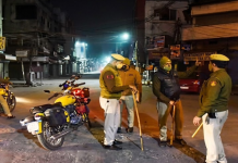पुण्यात संचारबंदी लागू नाही, व्हायरल दाव्यांच्या दरम्यान पोलिसांनी स्पष्टीकरण दिले. पुणे बातम्या