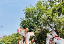 विरोधी आणि शेतकरी संघटनांनी इंधन दरवाढ, घटत्या उत्पन्नाचा निषेध केला. पुणे बातम्या