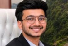 लग्नाच्या काही महिन्यांपूर्वी, 26 वर्षीय पुणेकर मंगेतरसोबत वाढदिवसाला निघाले, लोहगड किल्ल्यावर 400 फूट पडून 2 मित्रांचा मृत्यू. पुणे बातम्या