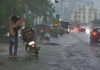 पुण्यात मुसळधार पाऊस; आयएमडीने या आठवड्यात आणखी पावसाचा अंदाज वर्तवला आहे. पुणे बातम्या