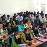 महाविद्यालये SPPU कडून स्पष्टतेची वाट पाहत असल्याने NEP 4थ्या वर्षाच्या सन्मान प्रवेशांना विलंब होतो. पुणे बातम्या
