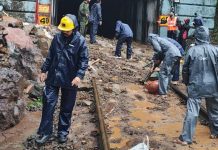 पुणे-लोणावळा रेल्वे विभागातील भूस्खलन; 16 गाड्या रद्द, अनेक वळवल्या. पुणे बातम्या