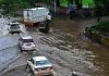 पुण्यात दोन दिवसांच्या मुसळधार पावसाने अनेक भागात पाणी साचले. पुणे बातम्या