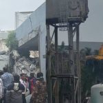 पुण्यात मुसळधार पावसात इमारत कोसळून १६ जण अडकल्याची भीती. पुणे बातम्या
