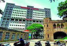 प्रहारने 130 शिक्षकांचे निलंबन, 46 शिक्षकांवर अपंगत्वाच्या दाव्यावरून कारवाई करण्याची मागणी केली आहे. पुणे बातम्या
