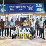 मुंढवा पोलीस स्टेशनची मोठी कारवाई: अटक दोन आरोपींकडून २ लाख २७ हजार रुपयांचे १४ मोबाईल जप्त